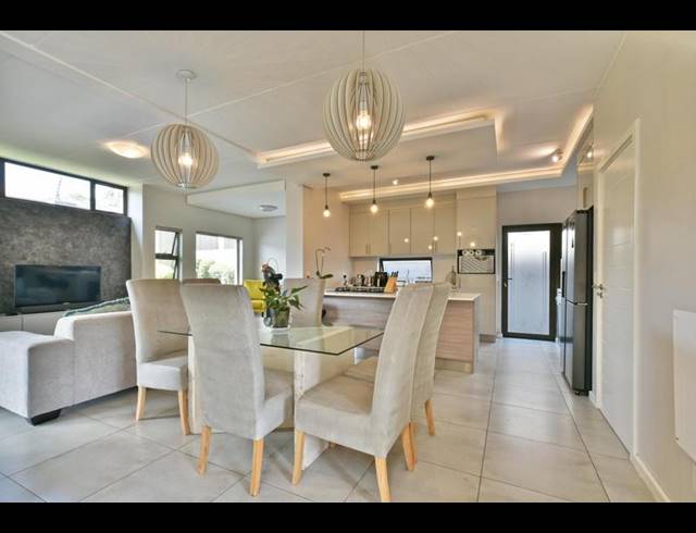 3 BEDROOM TOWNHOUSE FOR SALE IN FERNDALE